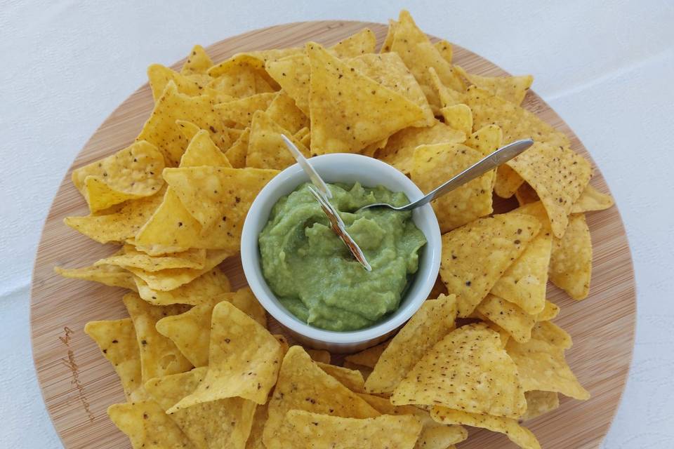 Nachos com guacamole