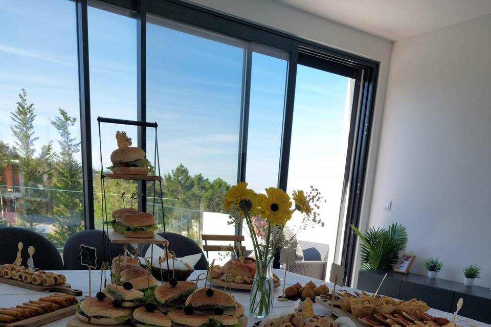Mesa variada