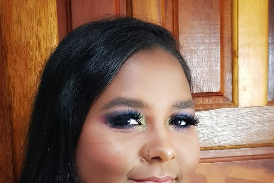Aline Pico Makeup