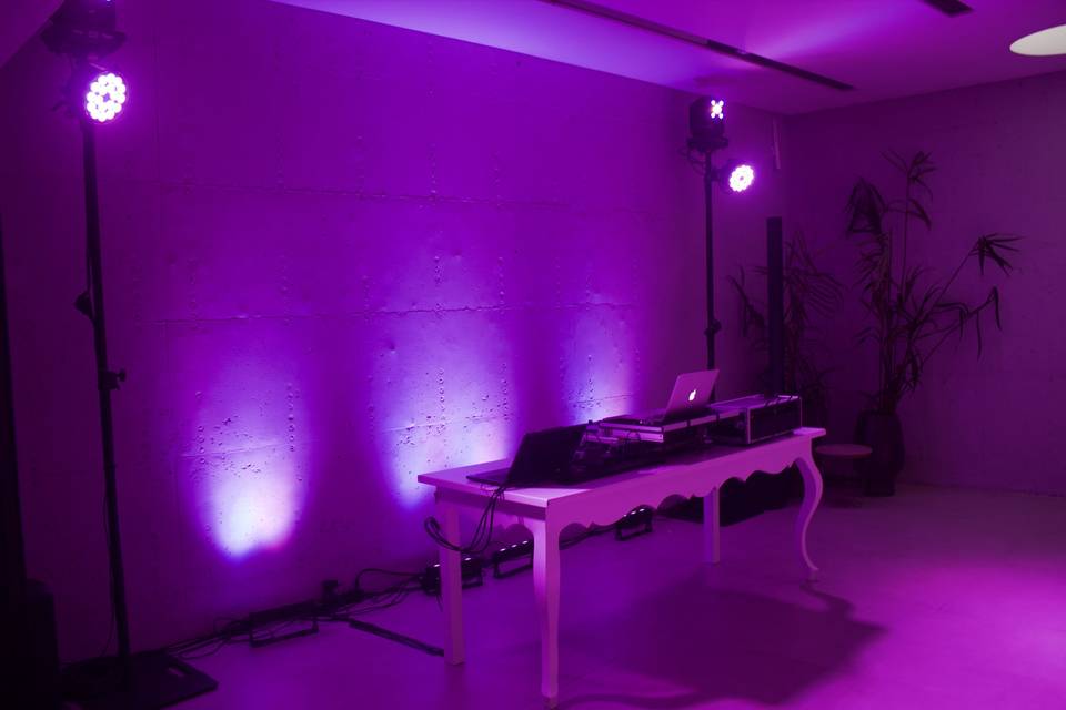 Setup DJ – uplighting decorati