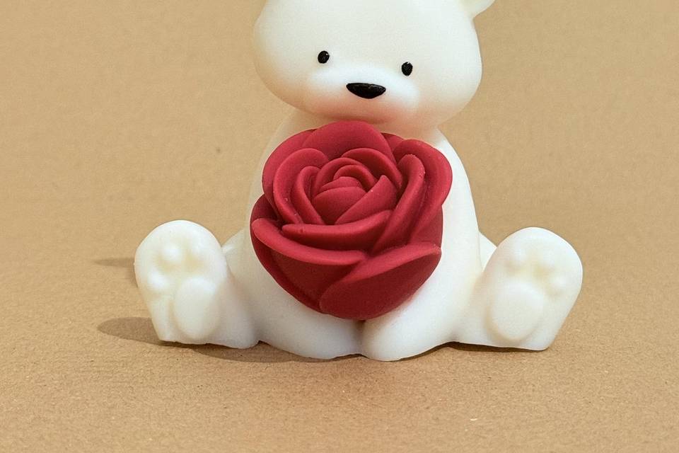 Vela Ursinho com rosa vermelha