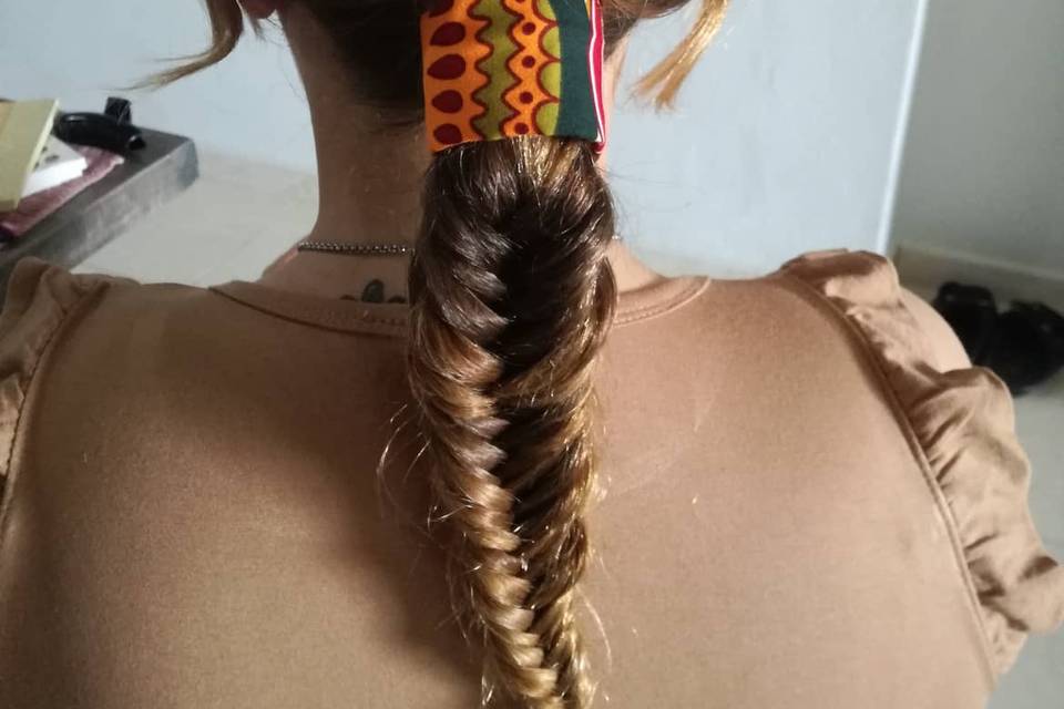 Maquilhagem e cabelo