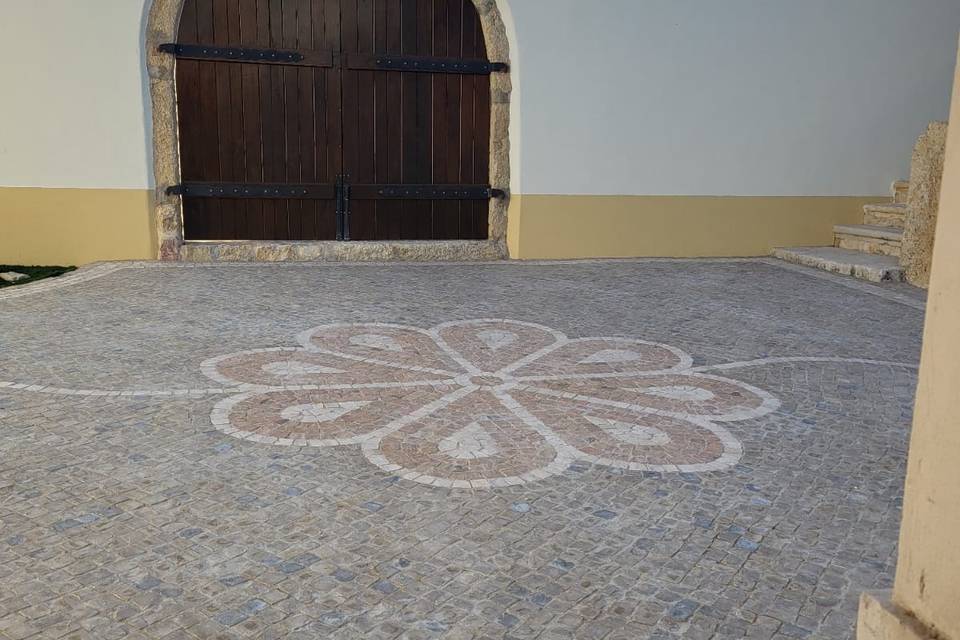 Exterior - Calçada Portuguesa