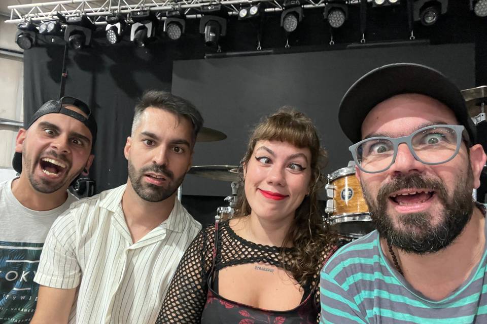 Rock A Metro Band