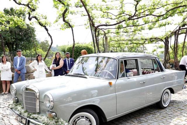 Mercedes w110