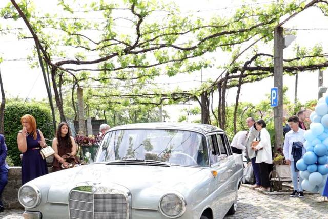 Mercedes w110