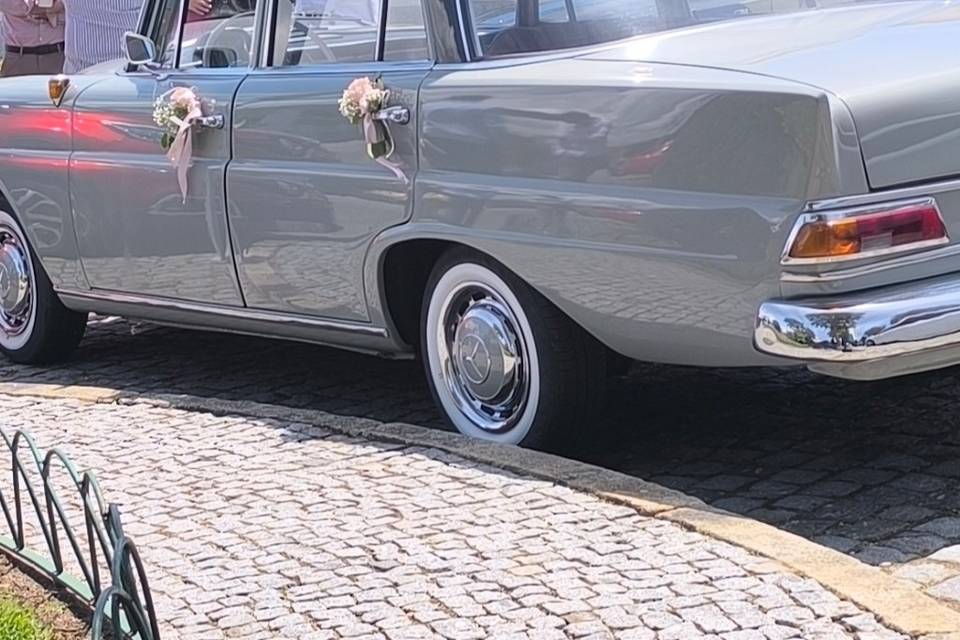 Mercedes W110