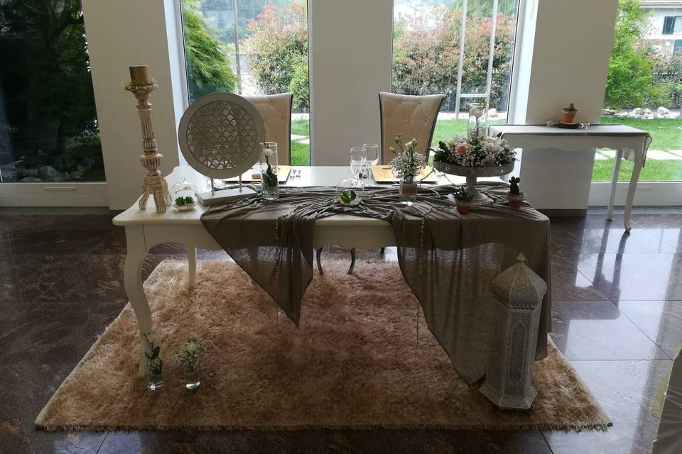 Mesa e Cadeiras Noivos