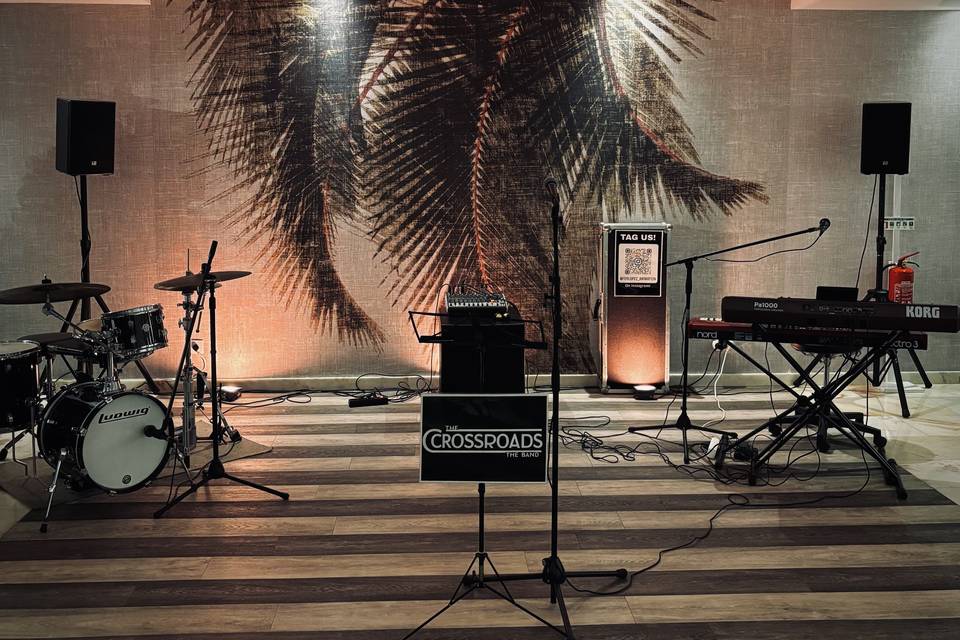 Live set Crossroads band