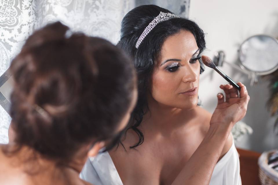 Adriana Bastos Makeup