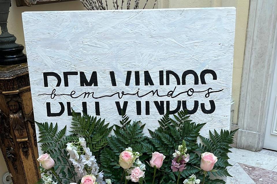 Welcome board
