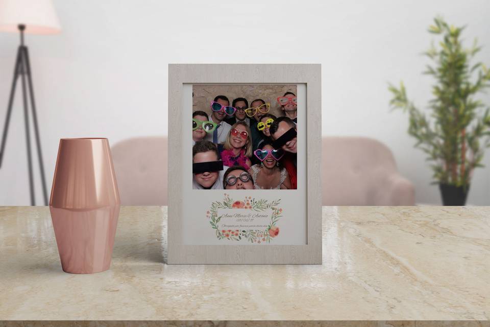 PhotoLove Photobooth Solutions