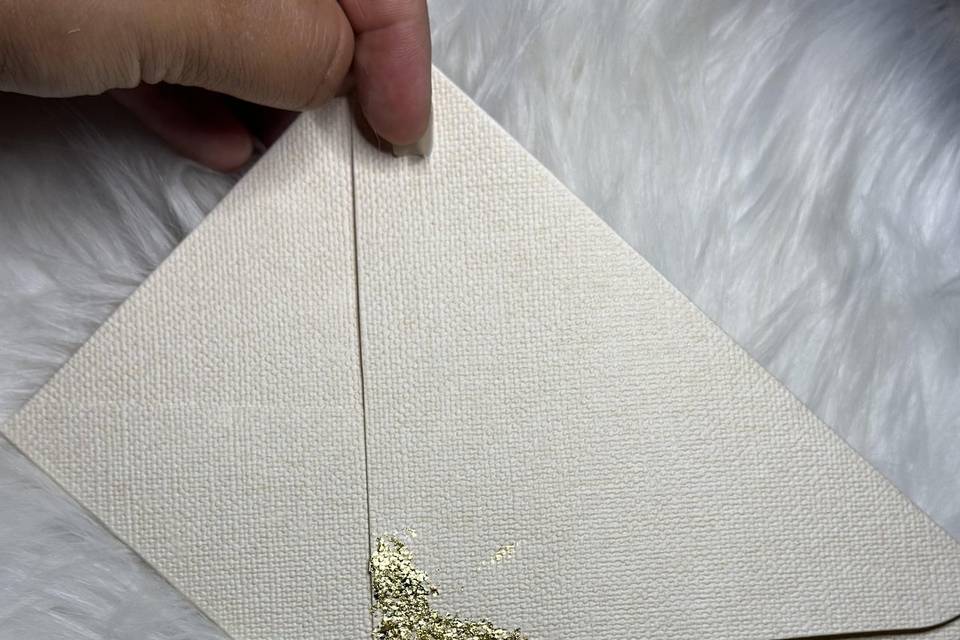 Envelope Gold