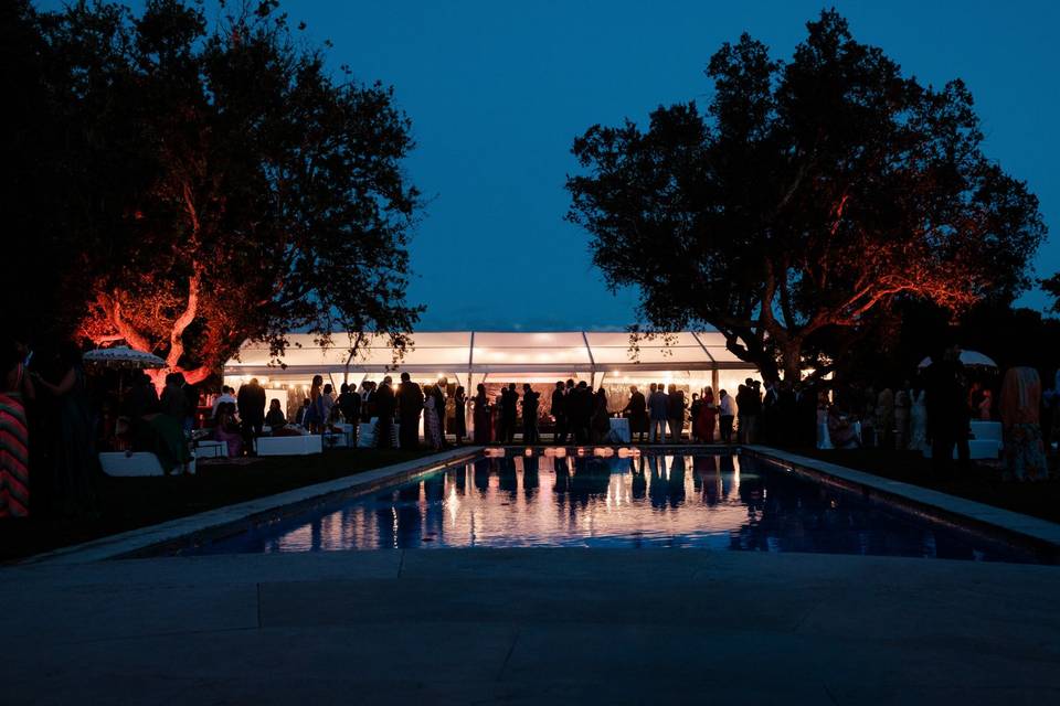 Vista Piscina Noite