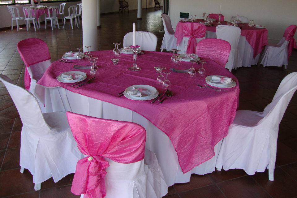 Decoração rosa-mesa convidados