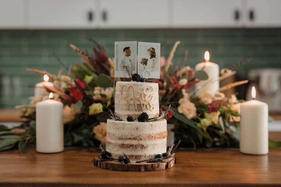 Lavender-Berries Wedding Cake