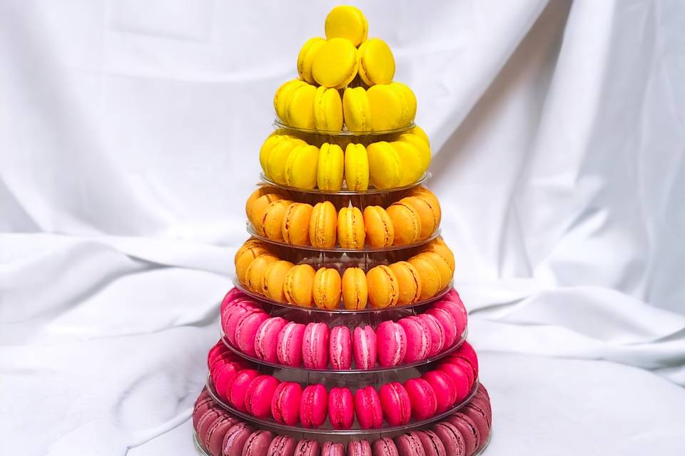 Macarons wedding Tower