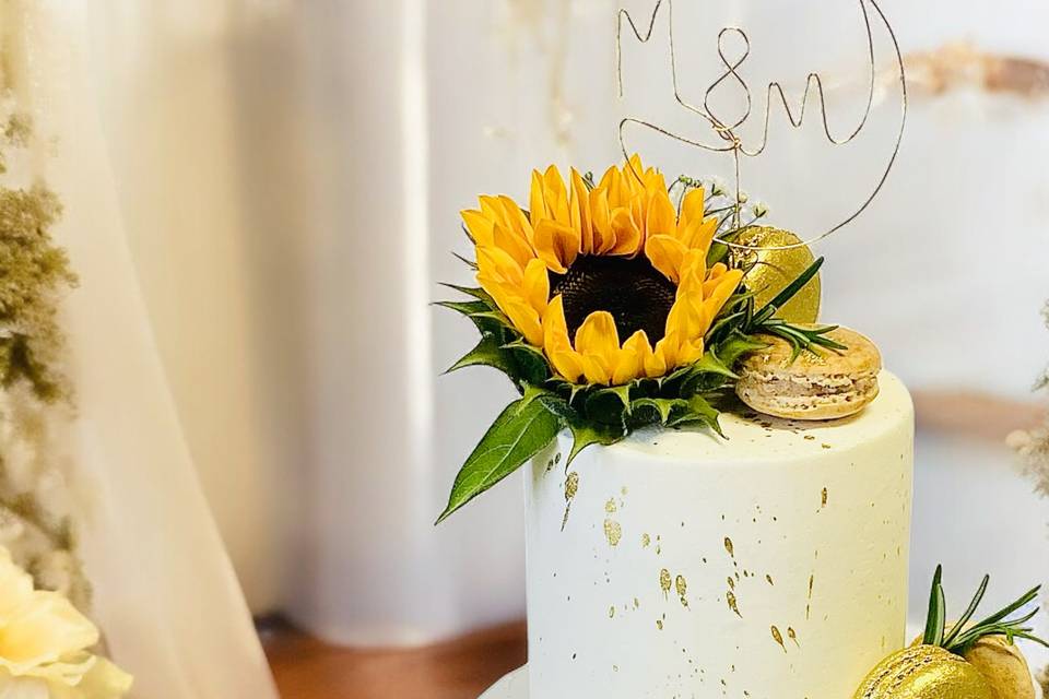 Sunflowers and Gold Cake