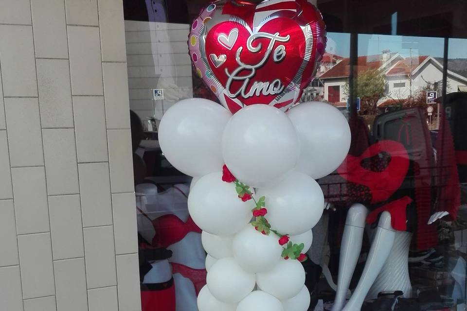 Letras feitas com balões