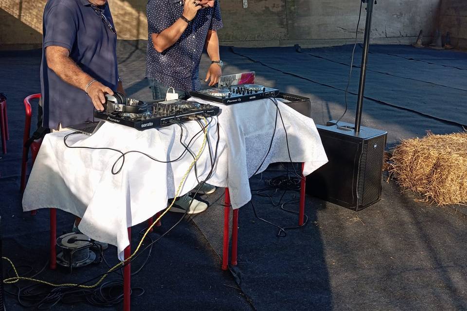 Serviço DJ