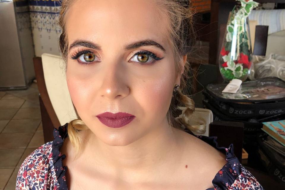 Laura Teixeira Makeup