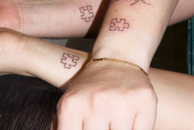 Uma match tattoo com a noiva.