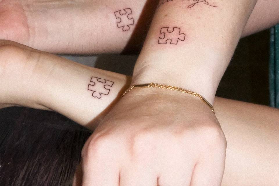 Uma match tattoo com a noiva.