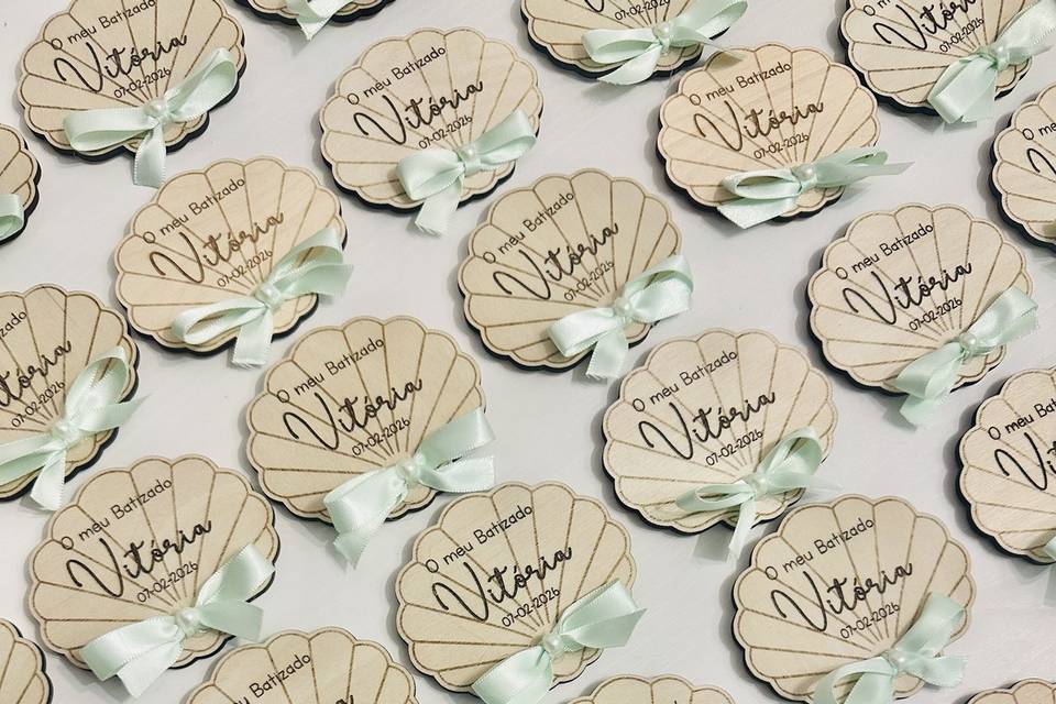 Lembranças em madeira