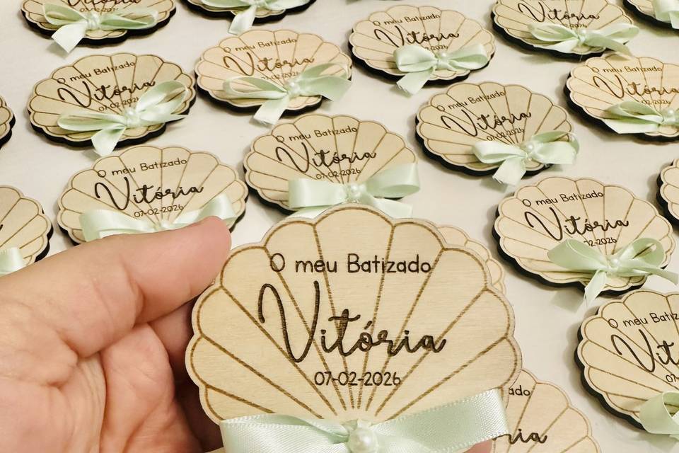 Lembranças em madeira