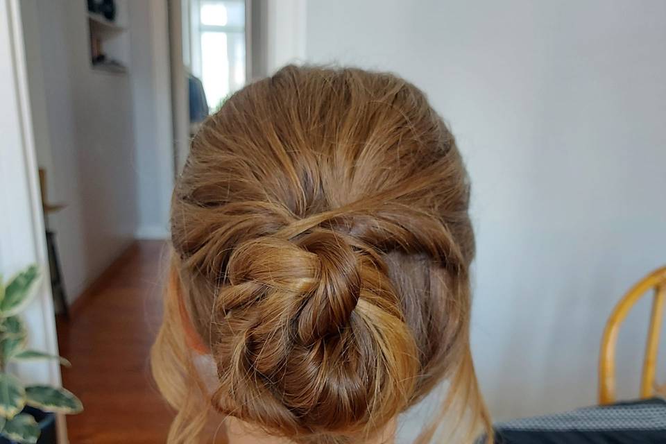 Updo guest