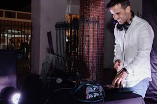 DJing by Sobral