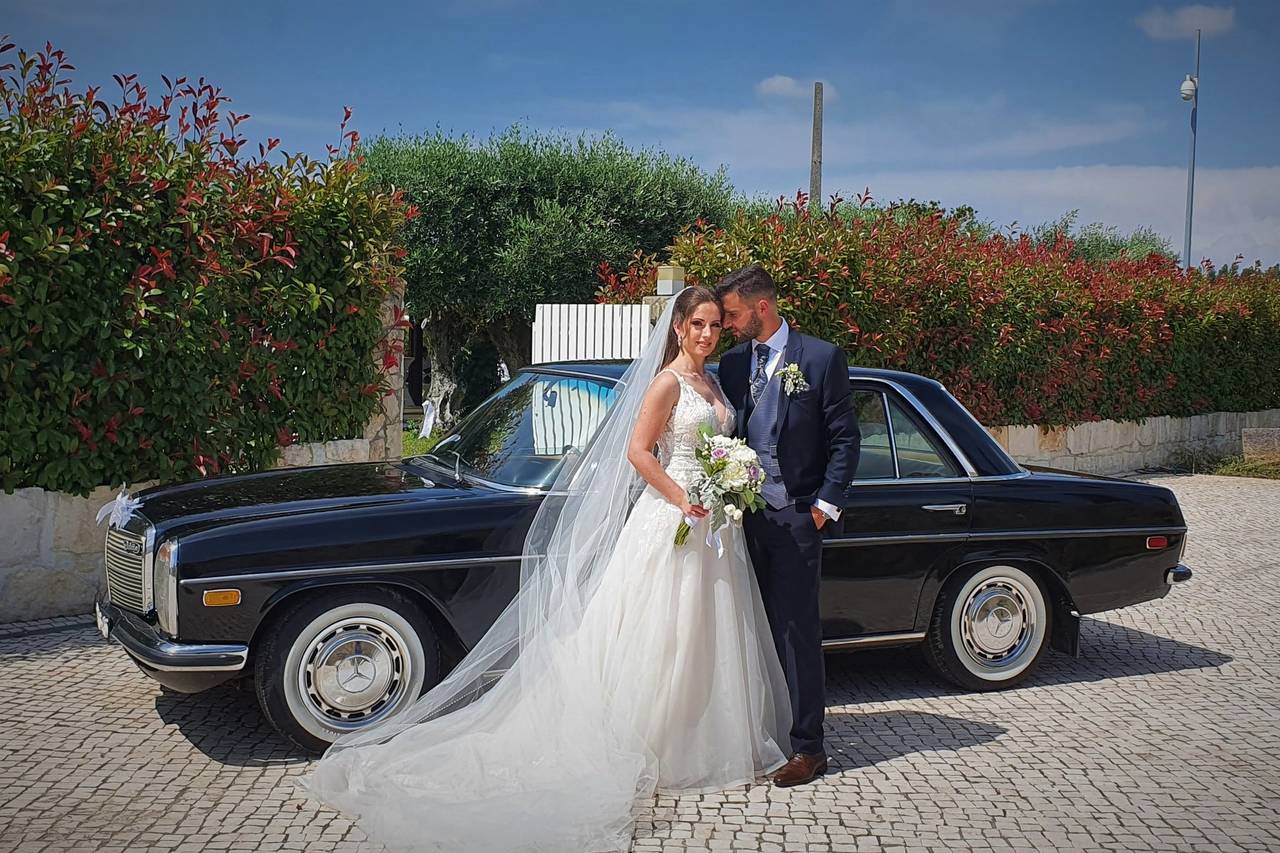 Bolo redondo maior que a roda de um carro! O bolo foi para 300 pessoas