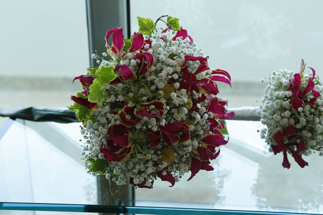 Bouquet de gloriosas e vivás