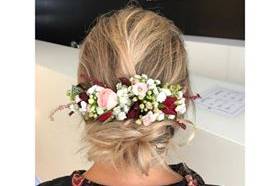 Travessão de noiva com flores