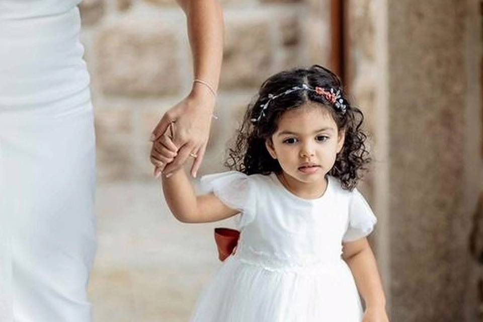 Toucado da menina das alianças