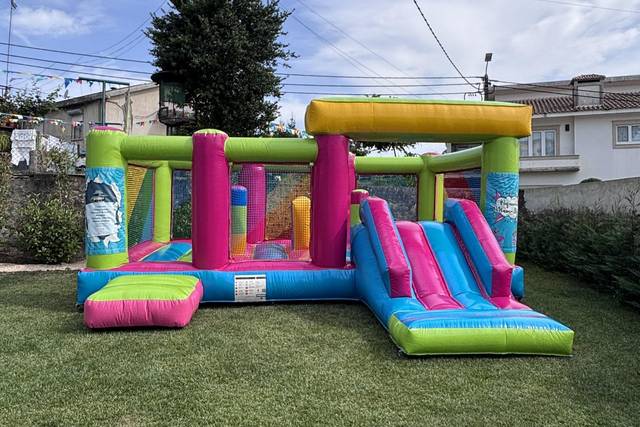 Insuflável 5,5 x 4,5 m