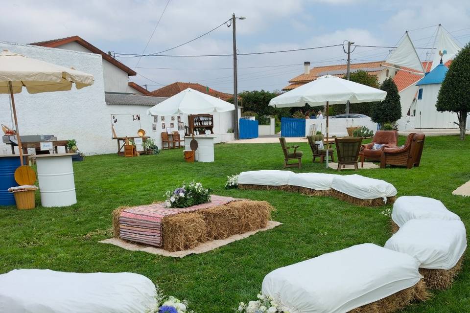 Fardos de palha no casamento