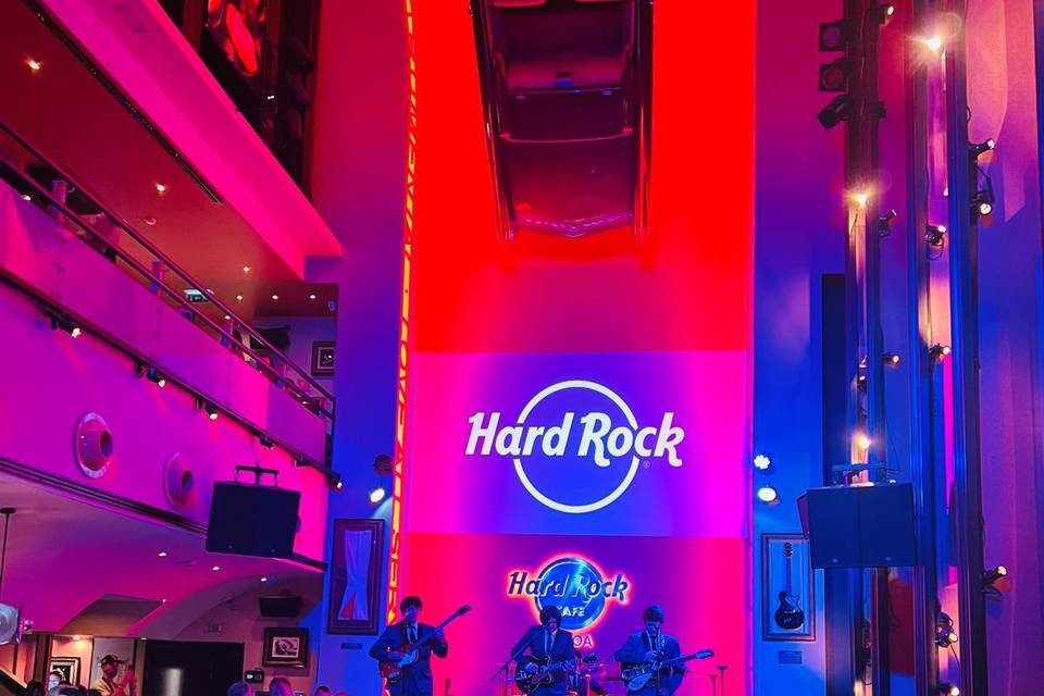 Hard rock cafe