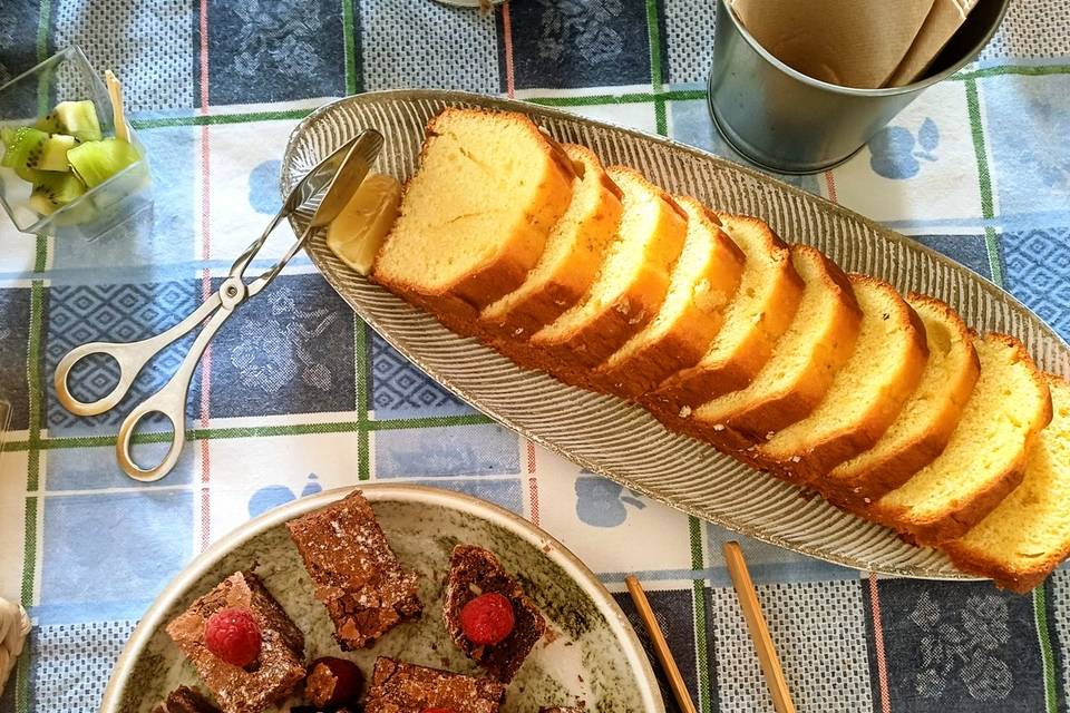 Brownie e bolo de lima