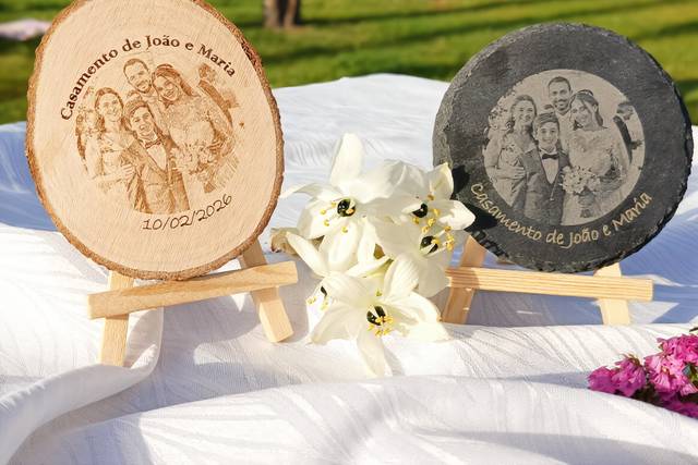 Madeira natural ou pedra grava