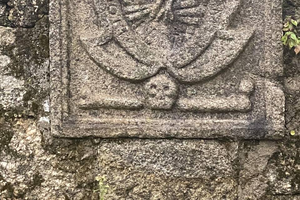 Pedra templaria nos jardins