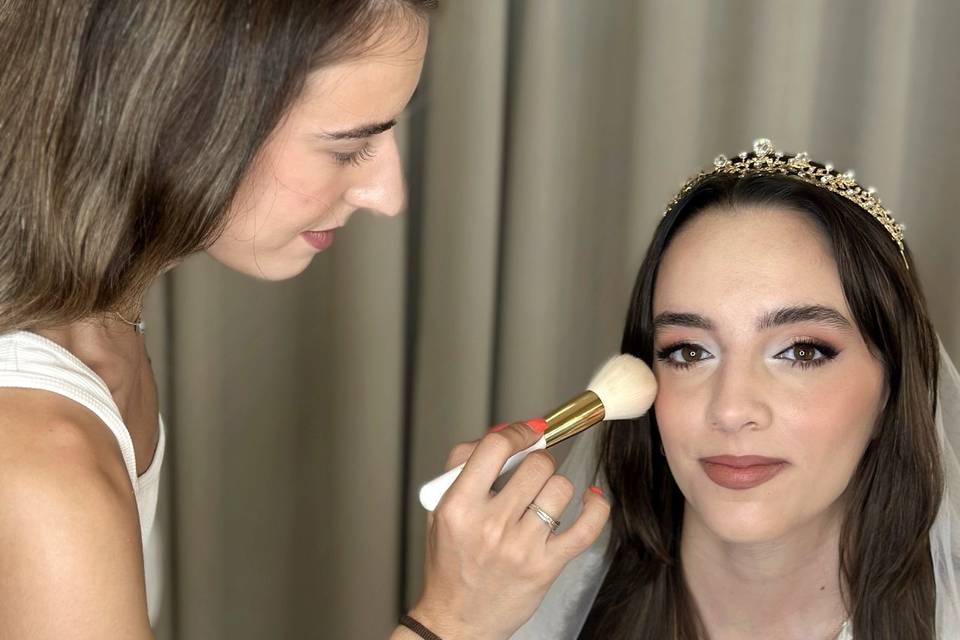 Camila Sofia - Make-up & Hair