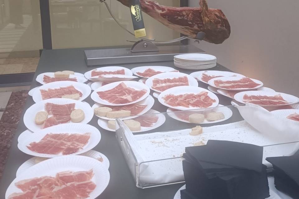 Corte à faca de presunto