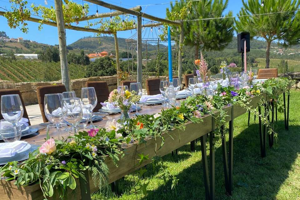 Decoração da mesa dos noivos