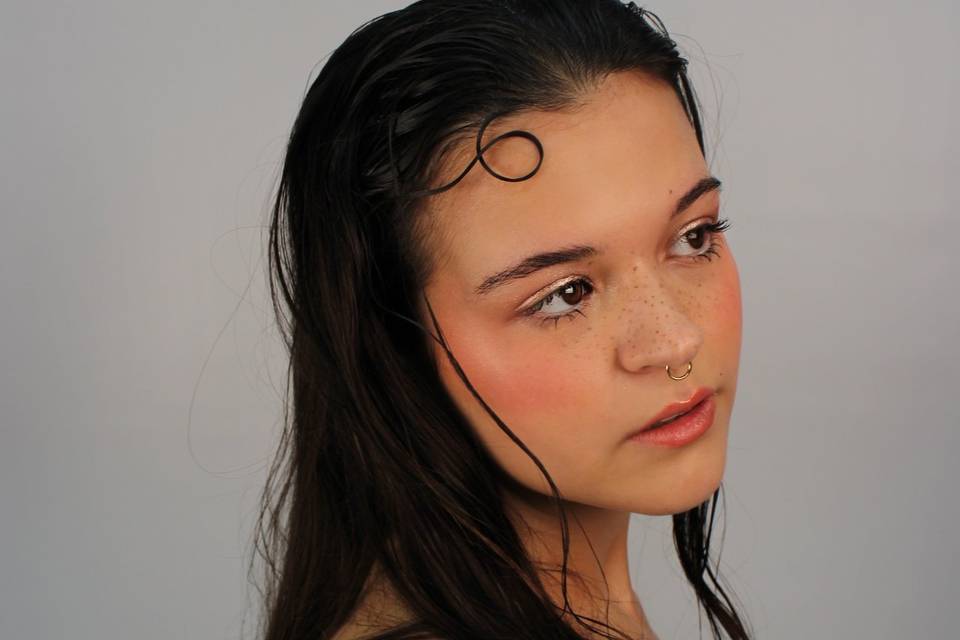 Larapiresmakeups