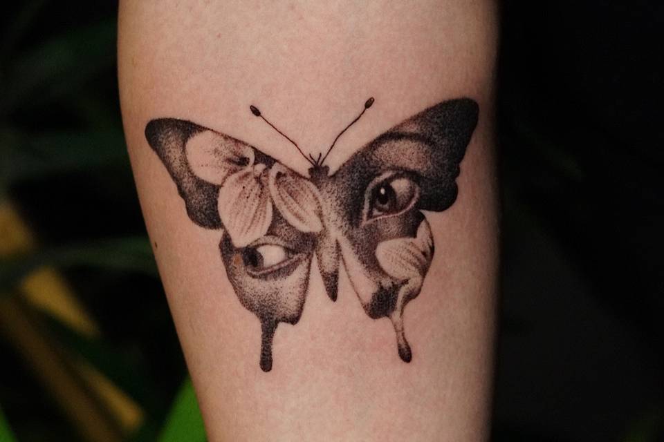 Tatuagem em microrealismo