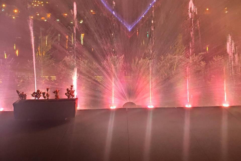 Animação laser em água