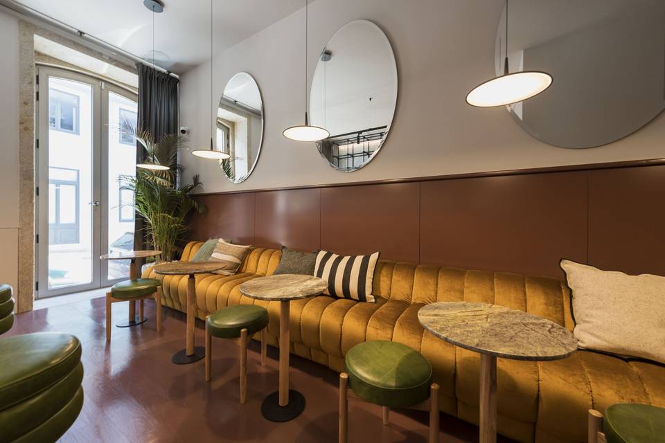 Bar Lounge