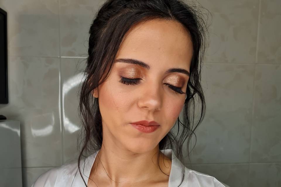 Elsa Moreira Makeup