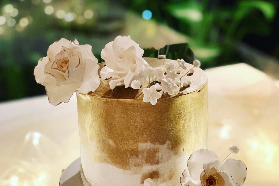 Gold wedding cake